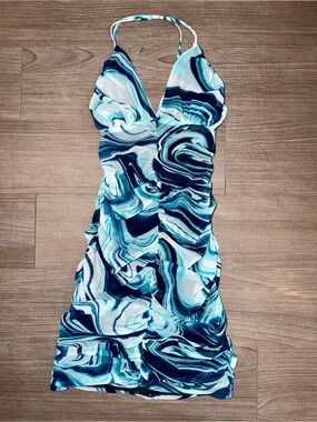 SPRING HAZE Halter-neck Bodycon Mini Dress w/ Marble Abstract Print